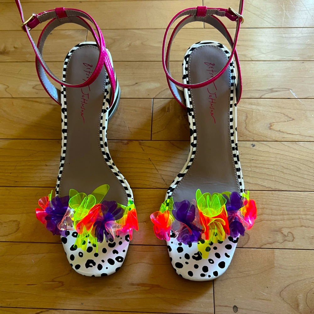 Betsey Johnson Heel